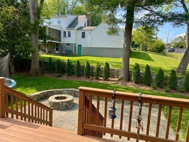 29 Parker Rd, Needham, MA 02494