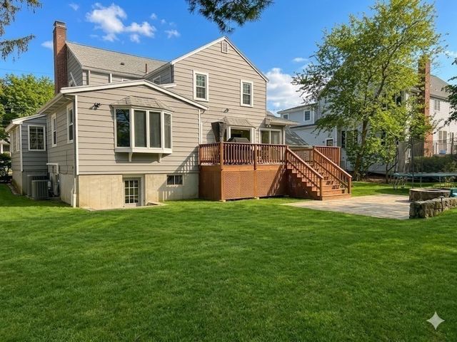29 Parker Rd, Needham, MA 02494