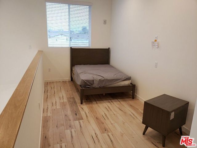 517 N Harvard Boulevard, Los Angeles, CA 90004