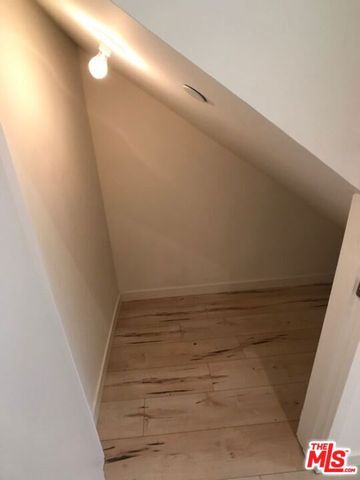 517 N Harvard Boulevard, Los Angeles, CA 90004