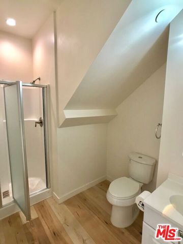 517 N Harvard Boulevard, Los Angeles, CA 90004