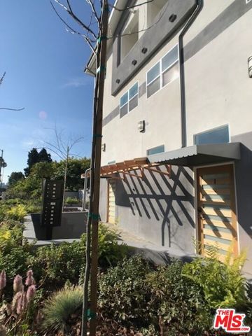 517 N Harvard Boulevard, Los Angeles, CA 90004