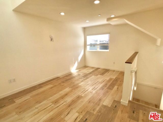 517 N Harvard Boulevard, Los Angeles, CA 90004