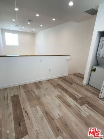 517 N Harvard Boulevard, Los Angeles, CA 90004