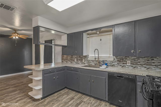 2522 Captain Sawyer Drive, Shreveport, LA 71104