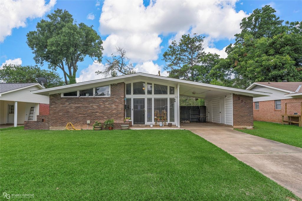 2522 Captain Sawyer Drive, Shreveport, LA 71104