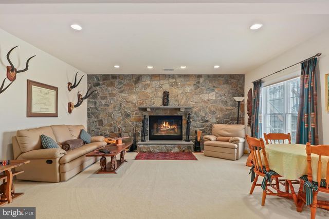 41199 COTTER CT, Waterford, VA 20197