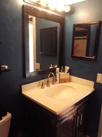 2300 SE 2nd Street 24, Pompano Beach, FL 33062