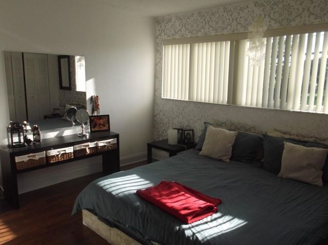 2300 SE 2nd Street 24, Pompano Beach, FL 33062