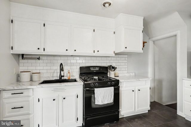 758 HERSHEY AVE, Lancaster, PA 17603