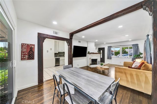 15732 Covello St, Van Nuys, CA 91406