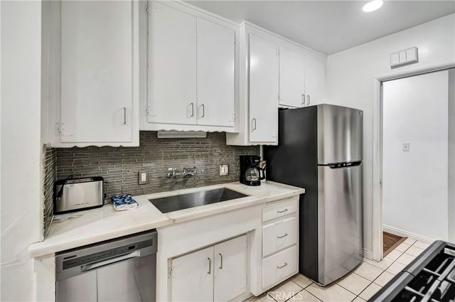 15732 Covello St, Van Nuys, CA 91406