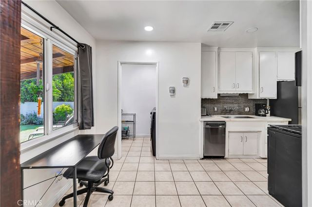 15732 Covello St, Van Nuys, CA 91406