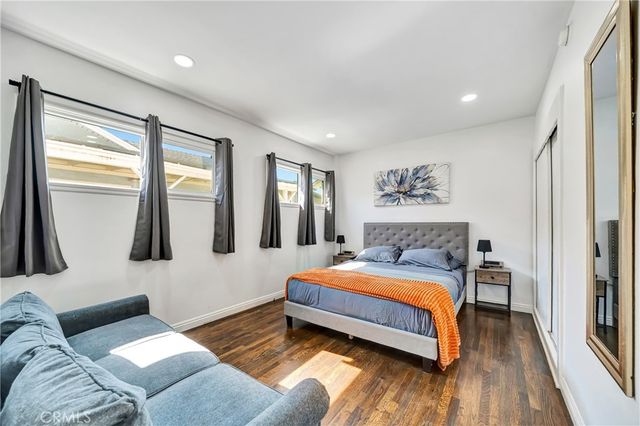 15732 Covello St, Van Nuys, CA 91406
