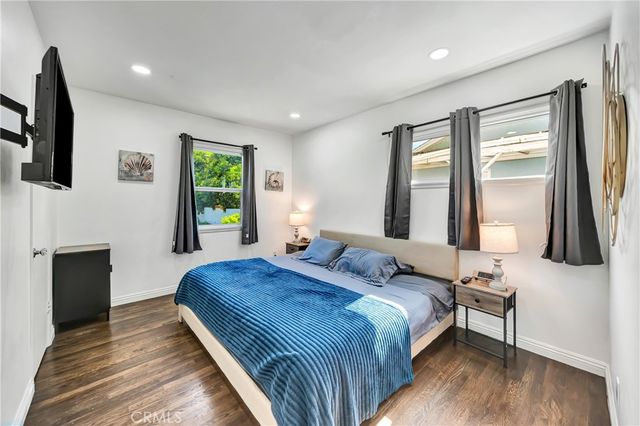 15732 Covello St, Van Nuys, CA 91406