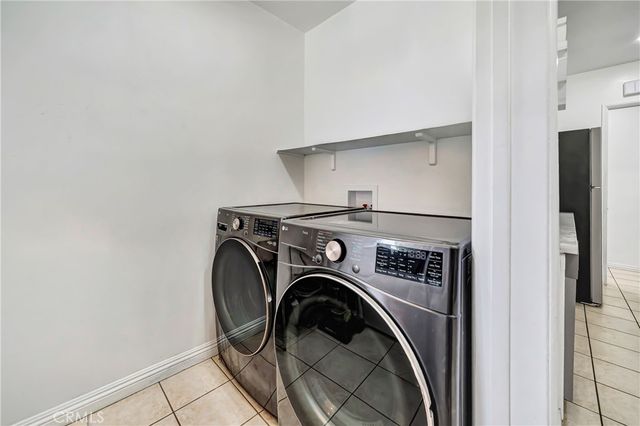 15732 Covello St, Van Nuys, CA 91406