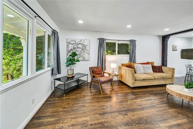 15732 Covello St, Van Nuys, CA 91406