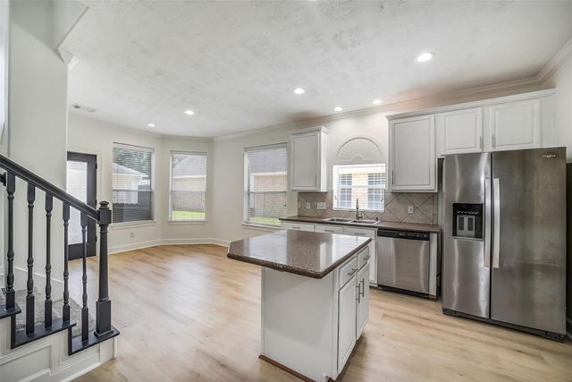17306 Eagle Ledge Drive, Tomball, TX 77377
