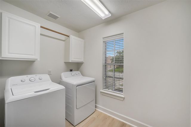 17306 Eagle Ledge Drive, Tomball, TX 77377