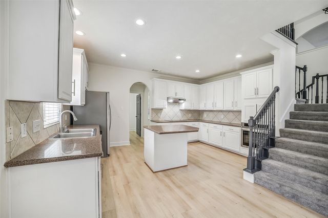 17306 Eagle Ledge Drive, Tomball, TX 77377