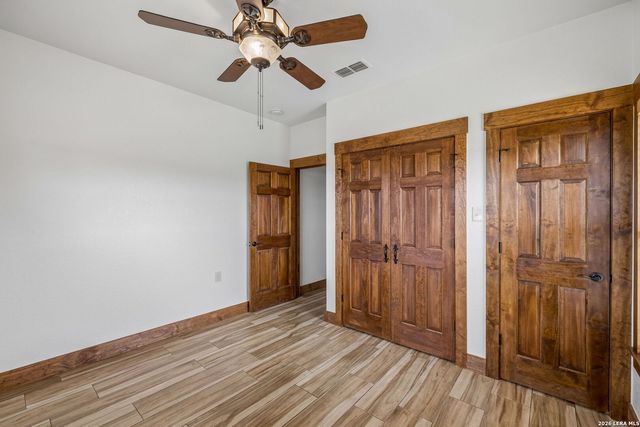 1355 BROAD OAK DR, Bandera, TX 78003