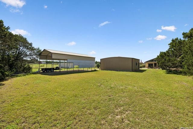 1355 BROAD OAK DR, Bandera, TX 78003