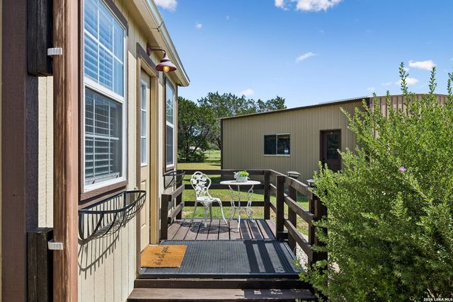 1355 BROAD OAK DR, Bandera, TX 78003