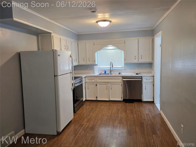 3213 Henrydale Street, Auburn Hills, MI 48326