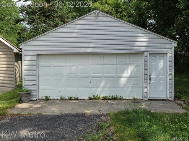 3213 Henrydale Street, Auburn Hills, MI 48326