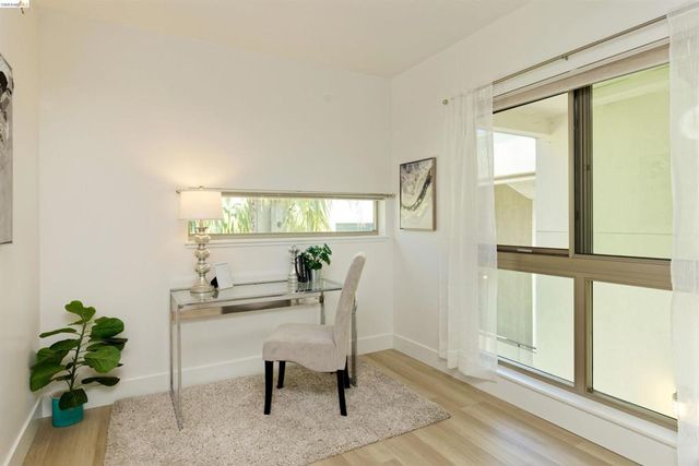 1201 Pine St 315, Oakland, CA 94607