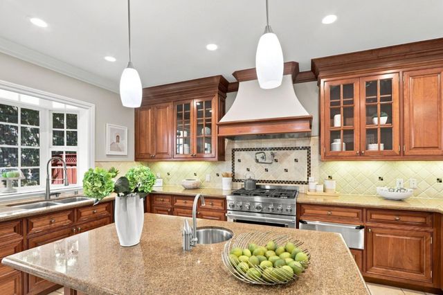 5771 Ladner Drive, San Jose, CA 95123