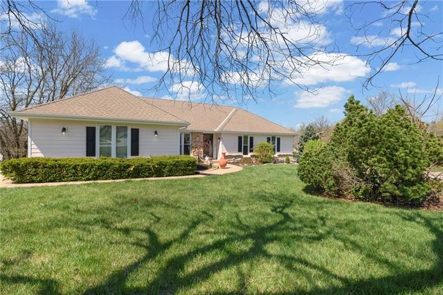 5730 Noland Road, Shawnee, KS 66216
