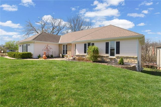 5730 Noland Road, Shawnee, KS 66216