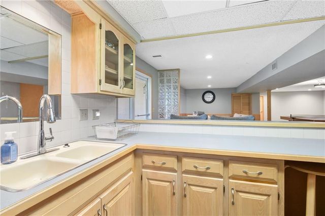 5730 Noland Road, Shawnee, KS 66216