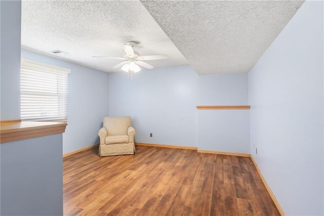 5730 Noland Road, Shawnee, KS 66216