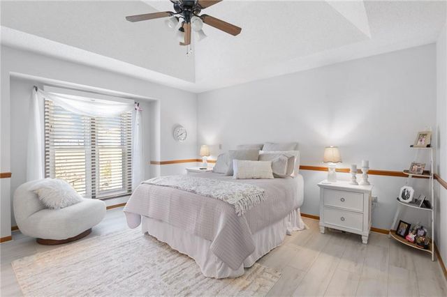 5730 Noland Road, Shawnee, KS 66216