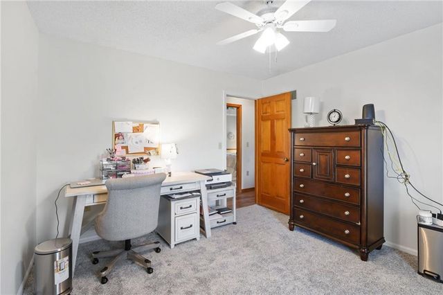 5730 Noland Road, Shawnee, KS 66216