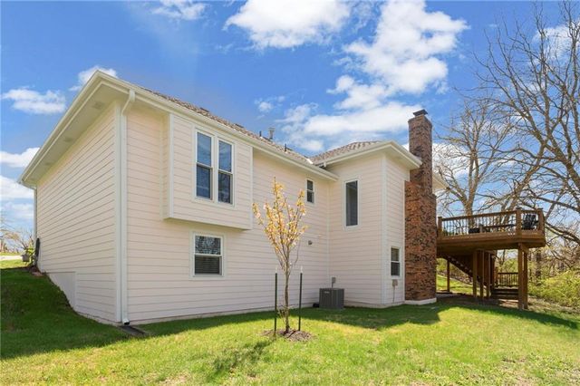 5730 Noland Road, Shawnee, KS 66216