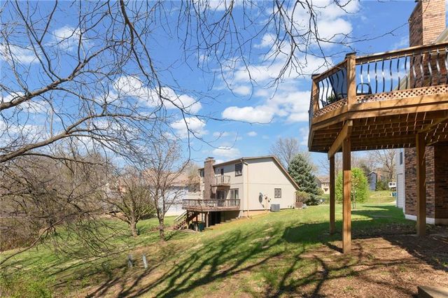 5730 Noland Road, Shawnee, KS 66216