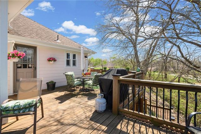 5730 Noland Road, Shawnee, KS 66216
