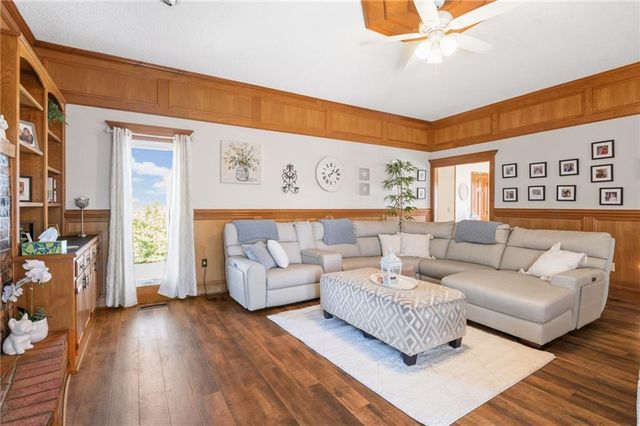 5730 Noland Road, Shawnee, KS 66216