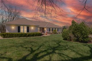 5730 Noland Road, Shawnee, KS 66216