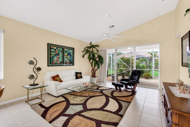 2752 Clipper Circle, West Palm Beach, FL 33411
