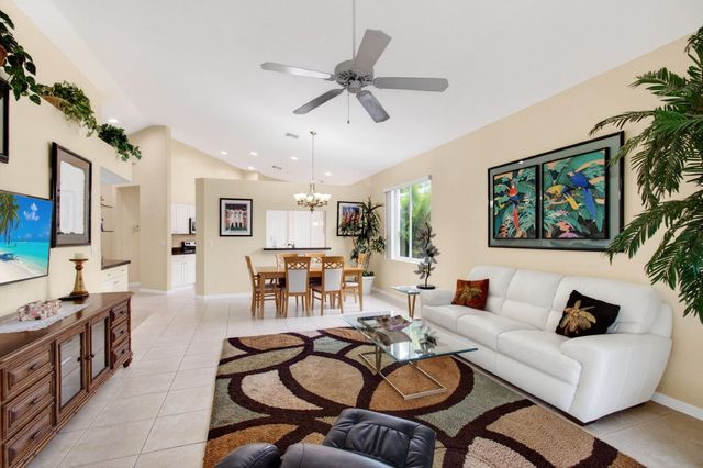 2752 Clipper Circle, West Palm Beach, FL 33411