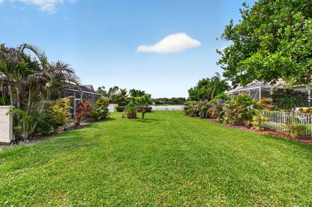 2752 Clipper Circle, West Palm Beach, FL 33411
