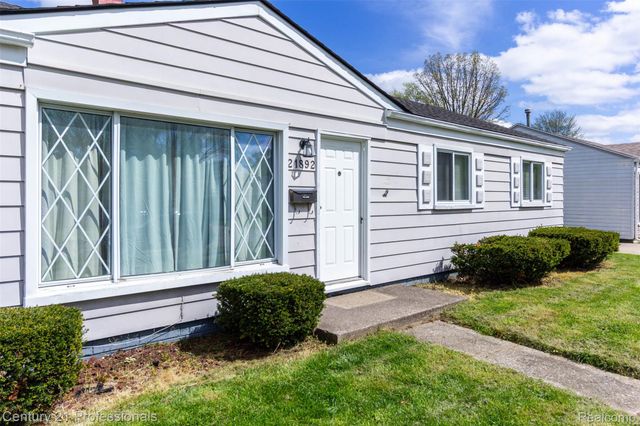 21892 Ehlert Avenue, Warren, MI 48089