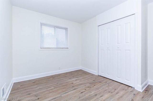 21892 Ehlert Avenue, Warren, MI 48089