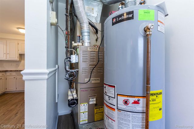 21892 Ehlert Avenue, Warren, MI 48089