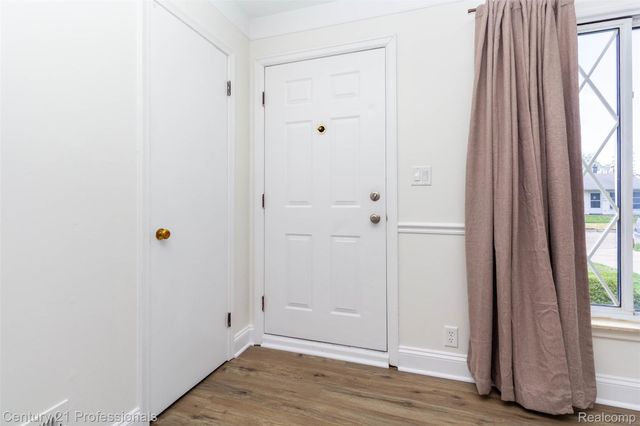 21892 Ehlert Avenue, Warren, MI 48089