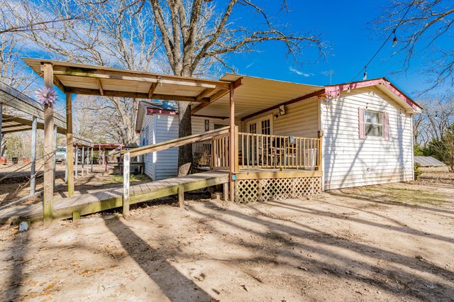 31724 Cane Drive, Kemp, TX 75143